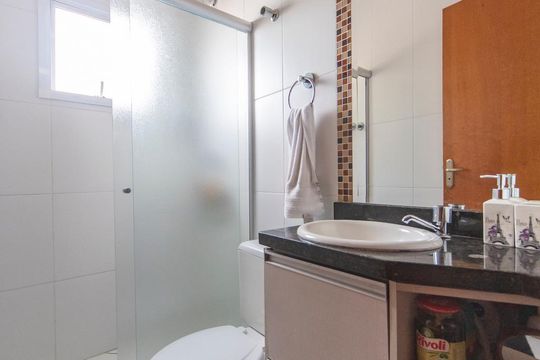 Banheiro  de apartamento à venda com 3 quartos, 160m² em Utinga, Santo André