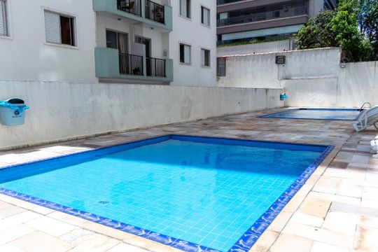 Piscina de apartamento à venda com 3 quartos, 92m² em Vila Gumercindo, São Paulo