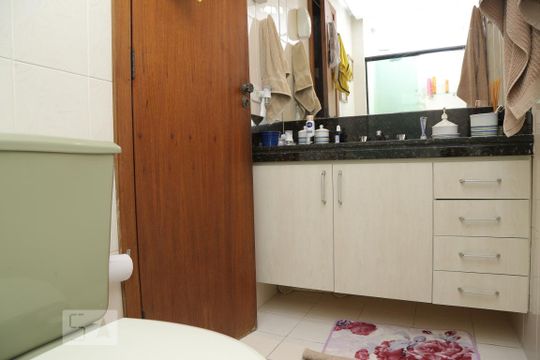 Banheiro Social de apartamento à venda com 4 quartos, 170m² em Andaraí, Rio de Janeiro