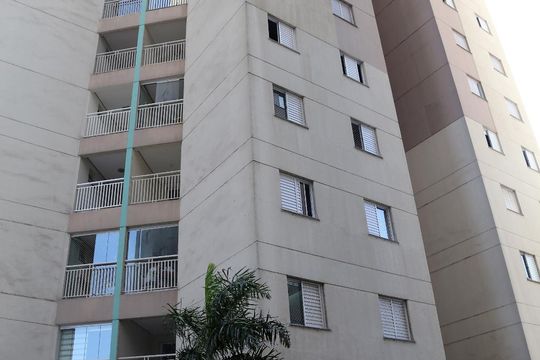 Fachada do bloco de apartamento à venda com 2 quartos, 68m² em Jardim Henriqueta, Taboão da Serra