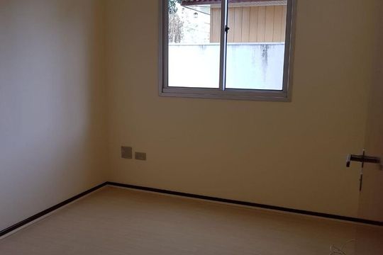 Quarto de apartamento à venda com 3 quartos, 75m² em Portão, Curitiba
