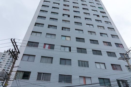Fachada do prédio de kitnet/studio para alugar com 1 quarto, 35m² em Centro, Guarulhos