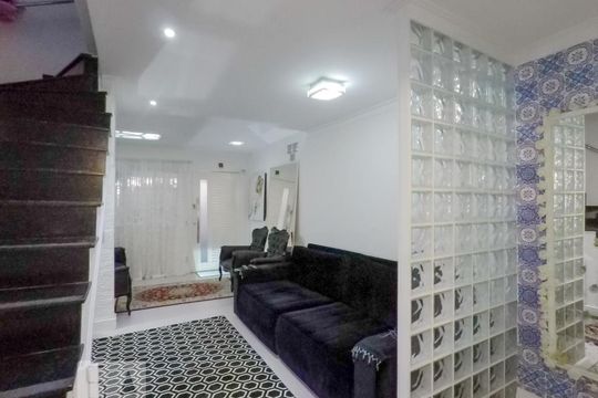 Casa à venda com 4 quartos, 200m² em Cambuci, São Paulo