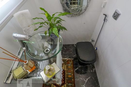 Casa à venda com 4 quartos, 200m² em Cambuci, São Paulo