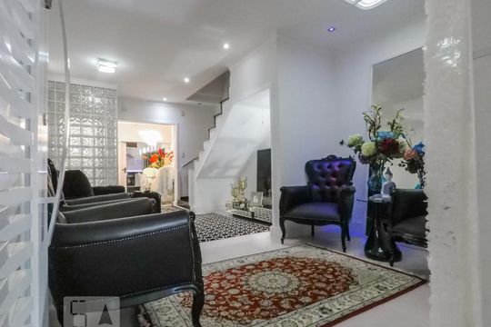Casa à venda com 4 quartos, 200m² em Cambuci, São Paulo