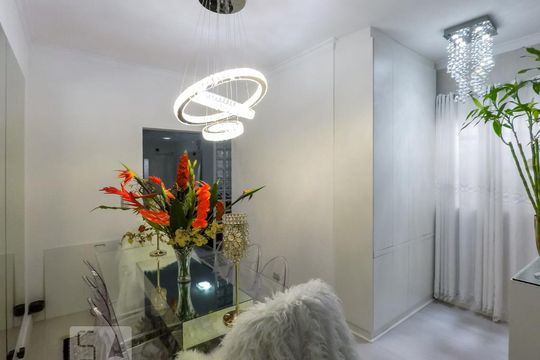 Casa à venda com 4 quartos, 200m² em Cambuci, São Paulo