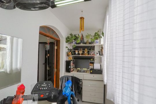 Casa à venda com 4 quartos, 200m² em Cambuci, São Paulo