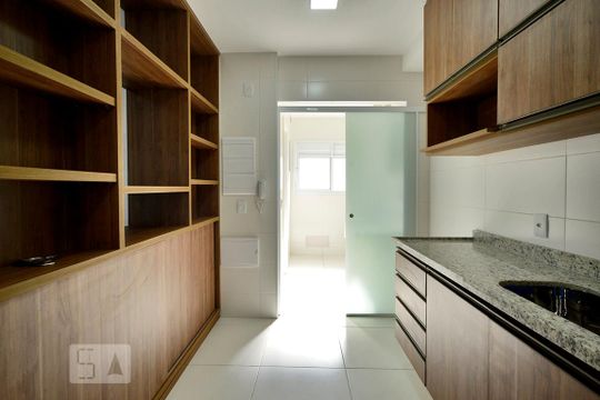 Cozinha de apartamento à venda com 3 quartos, 103m² em Água Branca, São Paulo