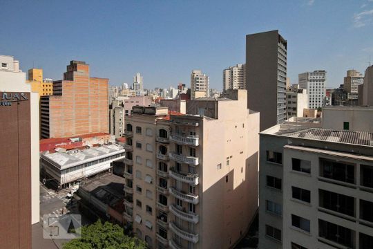 Vista de kitnet/studio para alugar com 1 quarto, 40m² em República, São Paulo