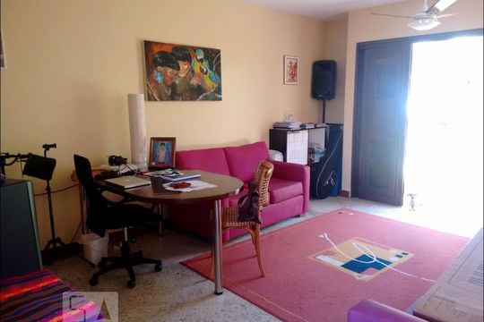Casa de Condomínio para alugar com 4 quartos, 480m² em Largo da Batalha, Niterói