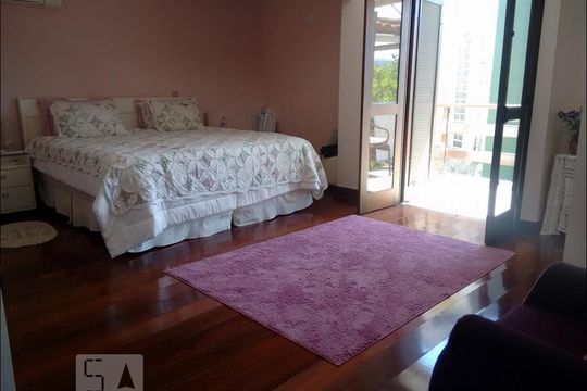 Casa de Condomínio para alugar com 4 quartos, 480m² em Largo da Batalha, Niterói