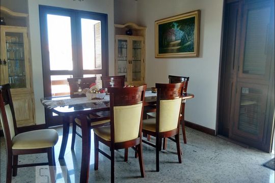 Casa de Condomínio para alugar com 4 quartos, 480m² em Largo da Batalha, Niterói