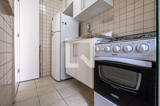 Cozinha de apartamento à venda com 2 quartos, 56m² em Jardim Paulista, São Paulo