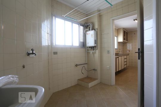 Área de Serviço de apartamento para alugar com 3 quartos, 110m² em Vila Indiana, São Paulo