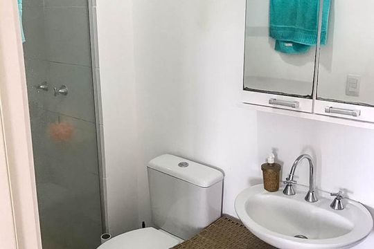 Banheiro 2 de apartamento à venda com 2 quartos, 80m² em Azenha, Porto Alegre