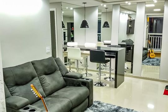 Sala de apartamento à venda com 2 quartos, 60m² em Jardim das Vertentes, São Paulo