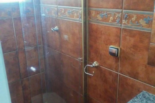 Banheiro de apartamento à venda com 2 quartos, 56m² em Vila Siqueira (zona Norte), São Paulo