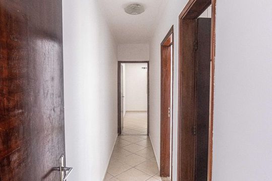 Corredor de casa para alugar com 2 quartos, 120m² em Vila Ivone, São Paulo