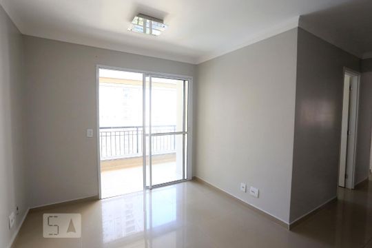 Sala de apartamento para alugar com 3 quartos, 60m² em Vila Suzana, São Paulo