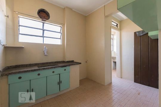 Cozinha de apartamento para alugar com 3 quartos, 94m² em Cambuci, São Paulo