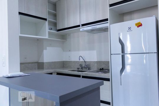 Cozinha de kitnet/studio para alugar com 1 quarto, 35m² em Vila Mariana, São Paulo