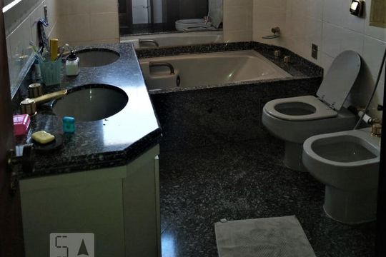 Banheiro 1 de apartamento à venda com 3 quartos, 225m² em Jardim Vila Mariana, São Paulo