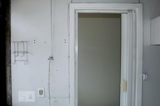Quarto de Serviço de apartamento para alugar com 1 quarto, 78m² em Cosme Velho, Rio de Janeiro