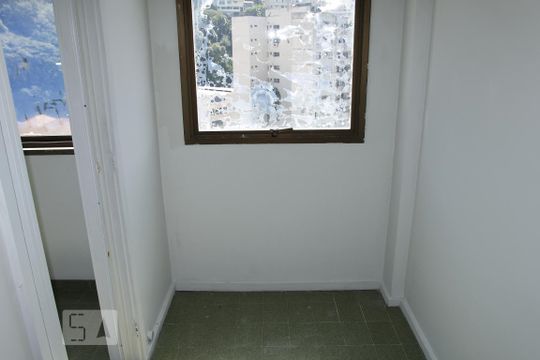 Quarto de Serviço de apartamento para alugar com 1 quarto, 78m² em Cosme Velho, Rio de Janeiro