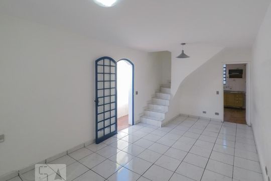 Casa à venda com 2 quartos, 100m² em Vila Santo Estéfano, São Paulo