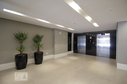 Hall de Entrada de kitnet/studio à venda com 1 quarto, 40m² em Nossa Senhora das Gracas, Canoas