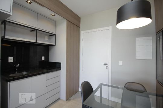 Cozinha de kitnet/studio à venda com 1 quarto, 40m² em Nossa Senhora das Gracas, Canoas