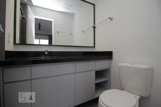 Banheiro de kitnet/studio à venda com 1 quarto, 40m² em Nossa Senhora das Gracas, Canoas