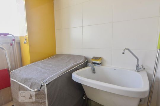 Lavanderia de apartamento para alugar com 2 quartos, 65m² em Jardim Novo Santo Amaro, São Paulo