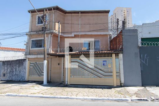 Fachada de casa à venda com 3 quartos, 200m² em Vila Maria, São Paulo