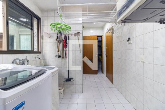 Lavanderia de apartamento à venda com 4 quartos, 145m² em Liberdade, São Paulo