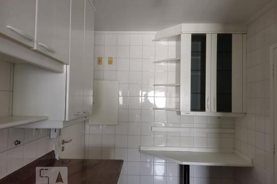 Área comum de apartamento para alugar com 2 quartos, 135m² em Real Parque, São Paulo