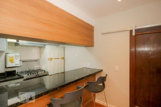 Sala de apartamento para alugar com 3 quartos, 140m² em Copacabana, Rio de Janeiro