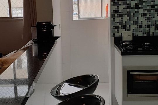Cozinha  de apartamento para alugar com 2 quartos, 58m² em Vila Pierina, São Paulo