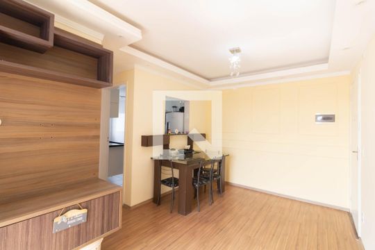 Sala de apartamento para alugar com 2 quartos, 50m² em Vila Monte Santo, São Paulo