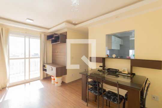 Sala de apartamento para alugar com 2 quartos, 50m² em Vila Monte Santo, São Paulo