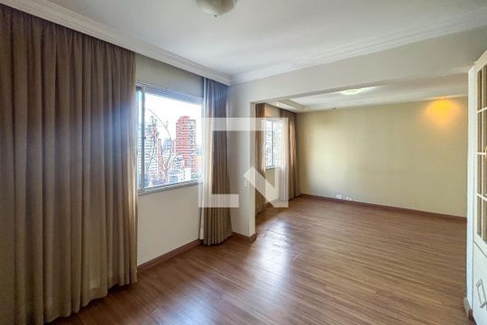 Quarto de apartamento para alugar com 2 quartos, 97m² em Pinheiros, São Paulo