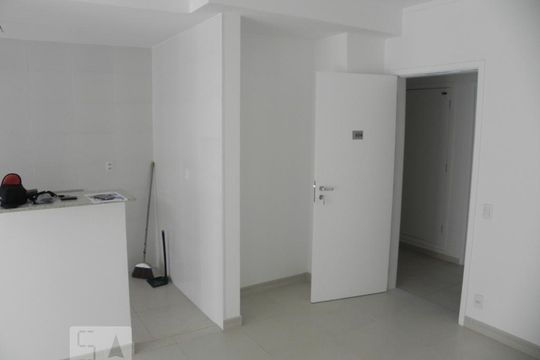 Apartamento para alugar com 2 quartos, 67m² em Recreio dos Bandeirantes, Rio de Janeiro