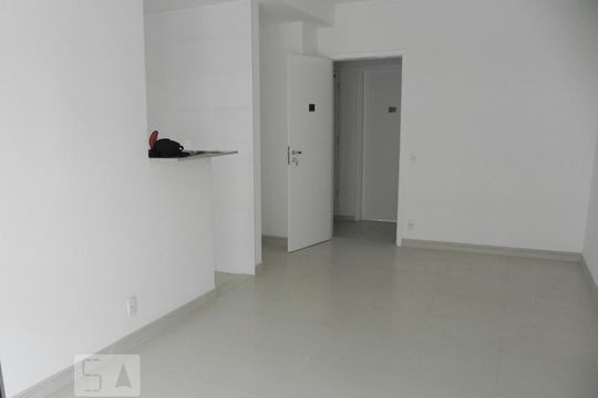 Apartamento para alugar com 2 quartos, 67m² em Recreio dos Bandeirantes, Rio de Janeiro