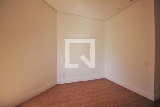 Suíte 3 de apartamento para alugar com 3 quartos, 244m² em Vila Suzana, São Paulo