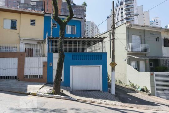 Fachada de casa à venda com 3 quartos, 144m² em Aclimação, São Paulo