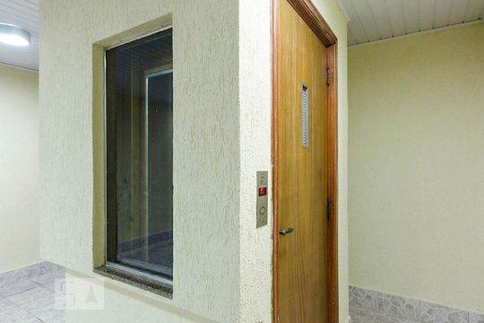 Elevador de casa à venda com 5 quartos, 430m² em Parque da Mooca, São Paulo