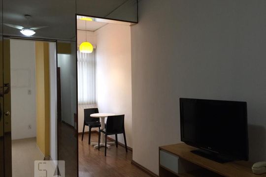 Sala de apartamento à venda com 2 quartos, 80m² em Centro, Niterói