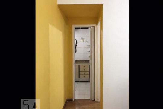 Banheiro de apartamento à venda com 2 quartos, 80m² em Centro, Niterói