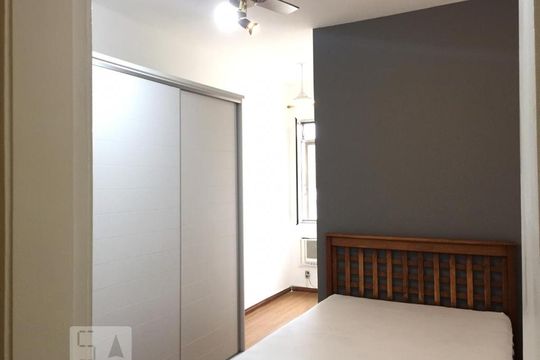 Quarto 1 de apartamento à venda com 2 quartos, 80m² em Centro, Niterói