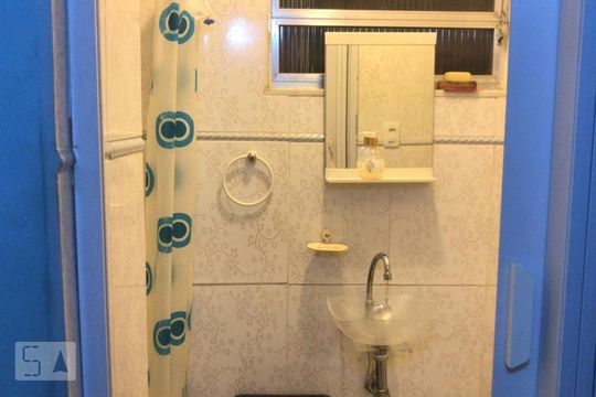 Banheiro de kitnet/studio à venda com 1 quarto, 36m² em Centro, Niterói
